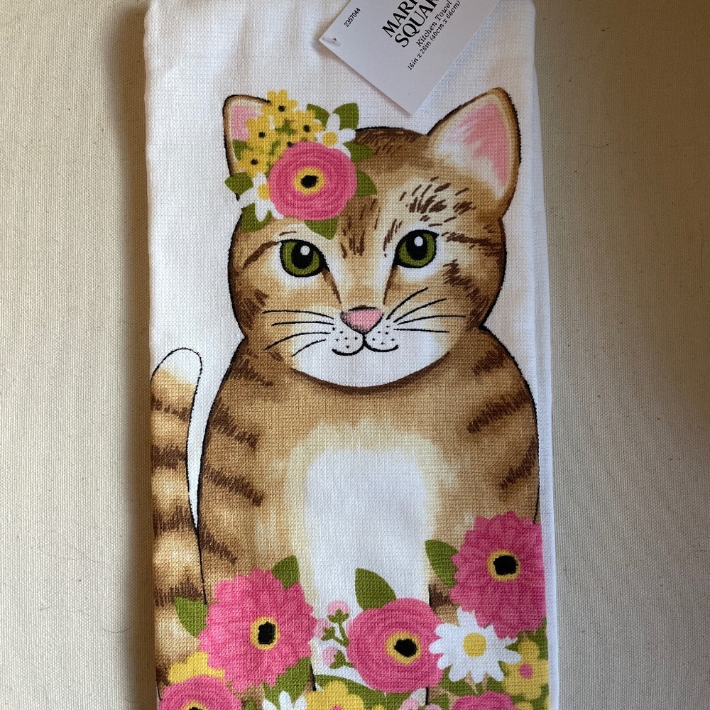 NWT -  Adorable Orange Tabby Dish or Guest Towel!
